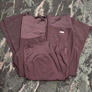 Med Couture maternity scrubs- Black- Size Large- Lot of 3